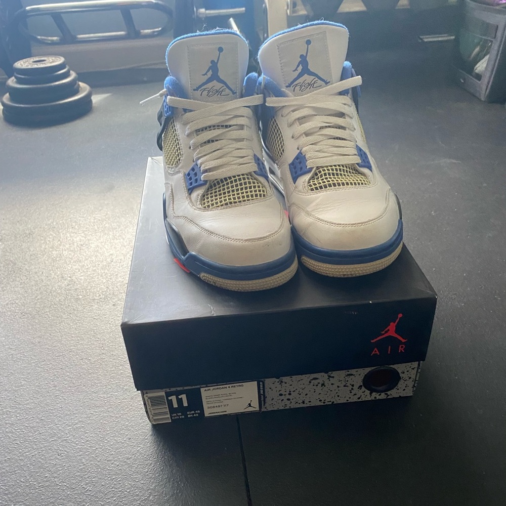 Air Jordan 4 retro “Motorsport”